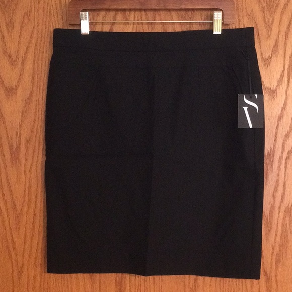 Simply Vera Vera Wang Dresses & Skirts - Simply Vera Vera Wang Seamed Pencil Black Stretch Skirt